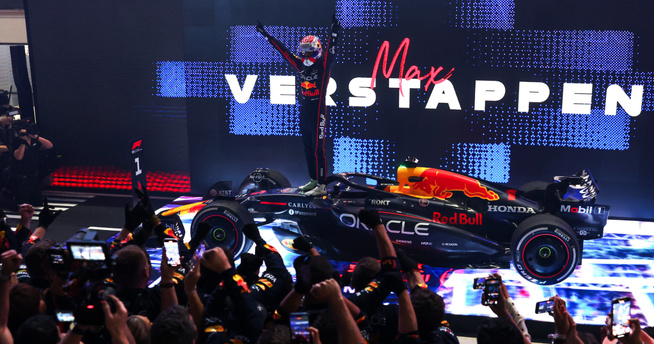 Verstappen ne laisse rien aux autres © RedBull Media Verstappen ne laisse rien aux autres © RedBull Media