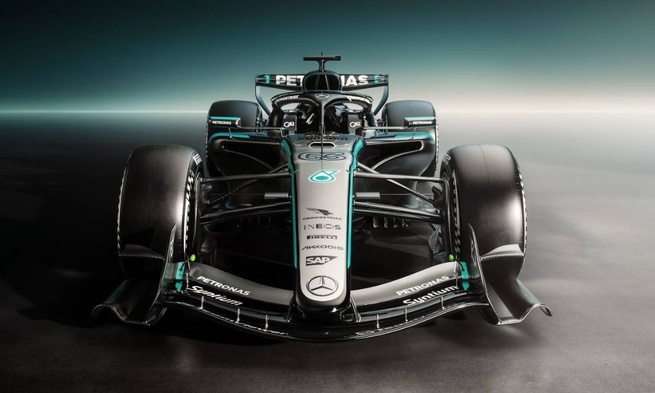F1 : Mercedes présente la livrée de la W17 F1 : Mercedes présente la livrée de la W17