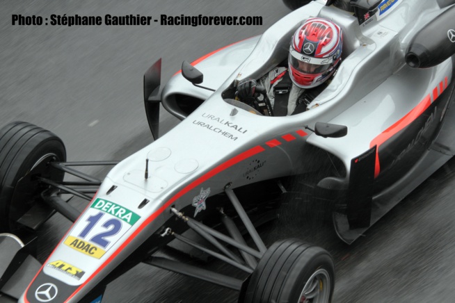 Tout comme Lorandi, George Russell réalise sa première pole en F3 Tout comme Lorandi, George Russell réalise sa première pole en F3