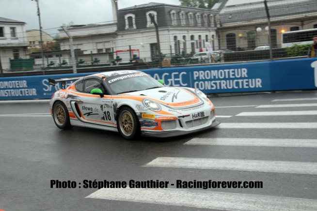 Des Cayman à l'aise dans les rues de Pau Des Cayman à l'aise dans les rues de Pau