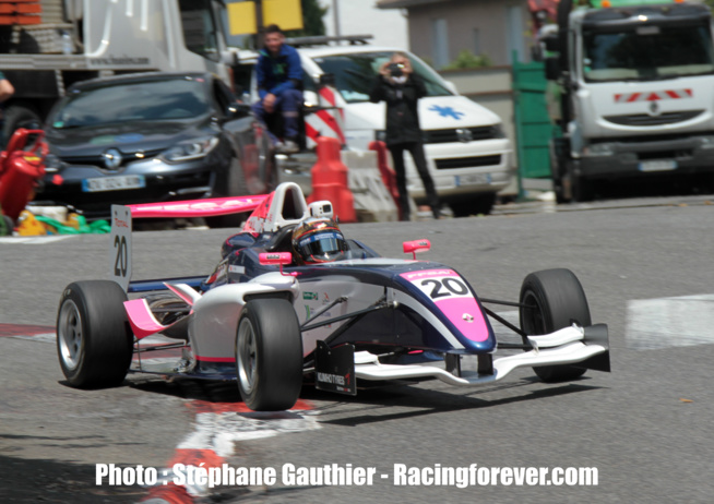 Yfei Ye domine à nouveau la F4 dans les coures dominicales. Yfei Ye domine à nouveau la F4 dans les coures dominicales.