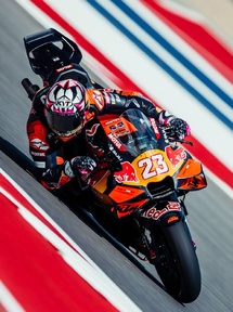 Une KTM sur le podium (Rob Gray Polarity Photo) Une KTM sur le podium (Rob Gray Polarity Photo)