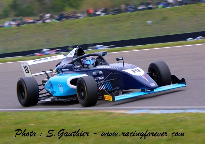 Guillaume Bouzar premier leader de l'année