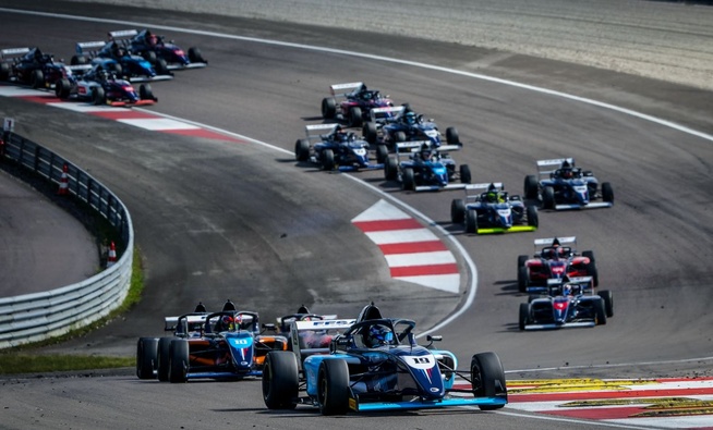 Guillaume Bouzar mène le championnat de France (Photo KSP- G.Veuve)