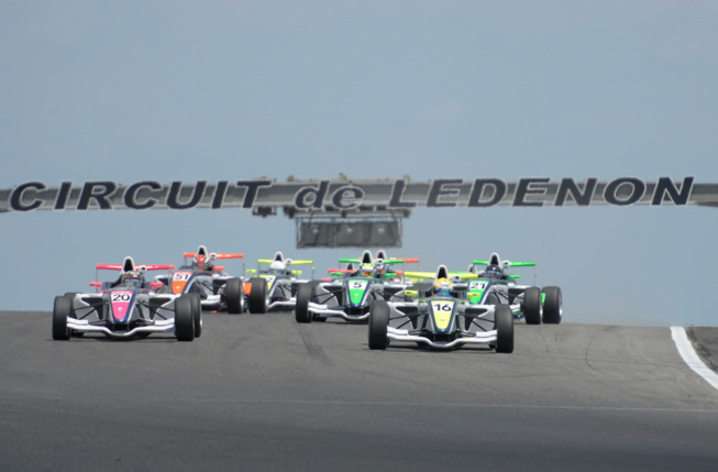 Dès le départ, Magnus a tenté de contester la victoire à Ye (Photo Antoine Camblor) Dès le départ, Magnus a tenté de contester la victoire à Ye (Photo Antoine Camblor)
