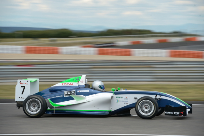 Aleks Karkosik n'était pas loin de la victoire en course 2 (Photo Antoine Camblor) Aleks Karkosik n'était pas loin de la victoire en course 2 (Photo Antoine Camblor)