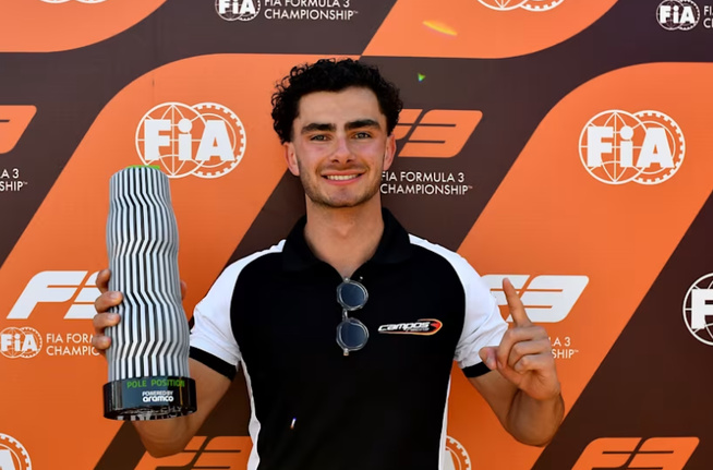 Naël concrétise avec sa première victoire © FIA F3