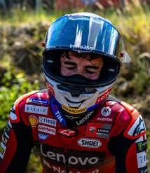 Au bout de l'effort Au bout de l'effort