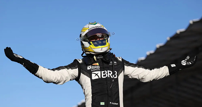 Un Brésilien en haut du podium © FIA F3 Un Brésilien en haut du podium © FIA F3