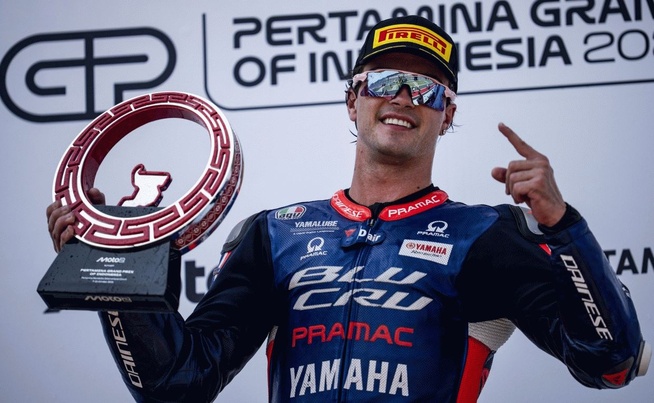 Avec une 3e victoire d'affilée, Guevara réduit encore l'écart (Photo Yamaha Motor Co) Avec une 3e victoire d'affilée, Guevara réduit encore l'écart (Photo Yamaha Motor Co)