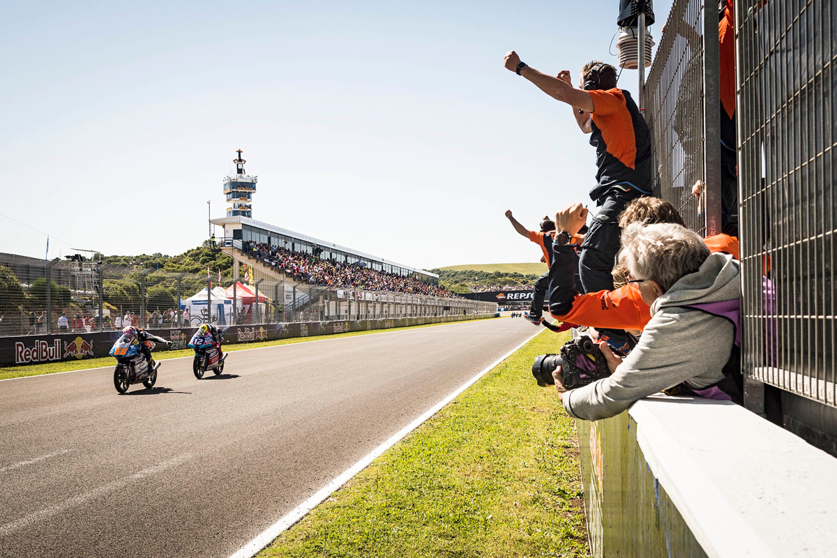 L'arrivée (Photo Gold and Goose) L'arrivée (Photo Gold and Goose)