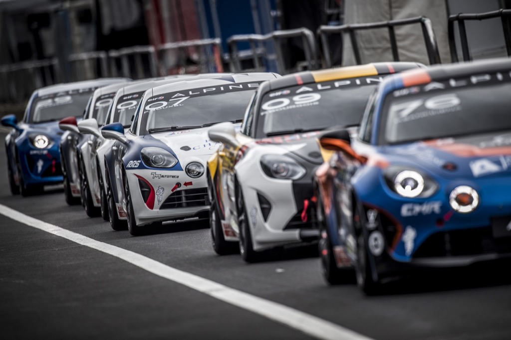 L'Alpine Europa Cup s'attaque à un monument