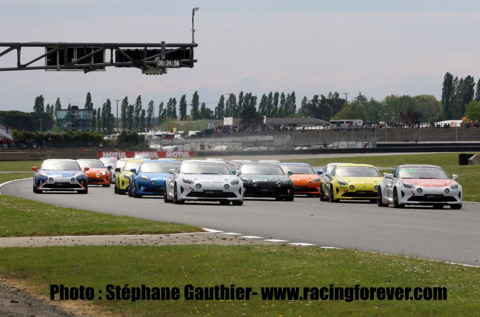 Première course de l'année à Nogaro