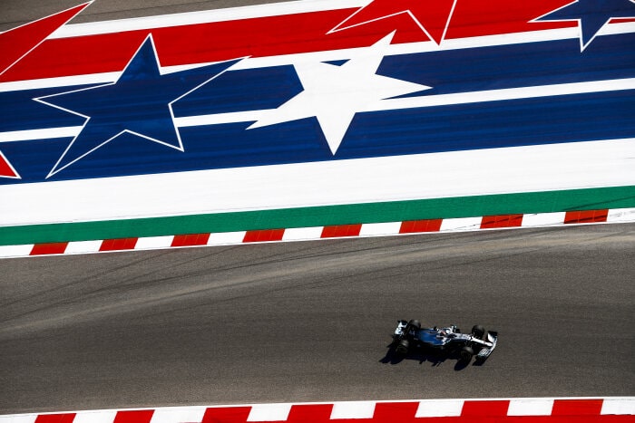 Une étoile de plus pour Lewis Hamilton (Photo Daimler) Une étoile de plus pour Lewis Hamilton (Photo Daimler)