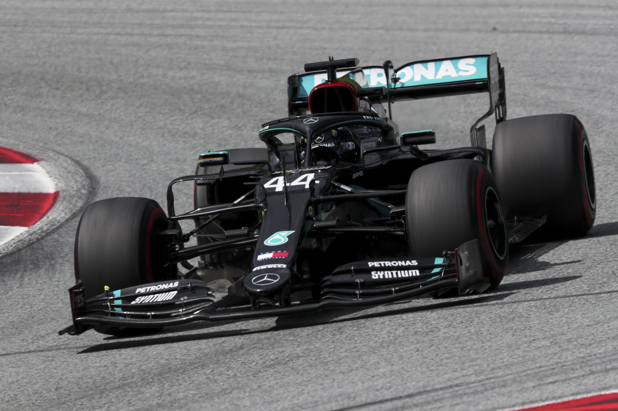 Week-end solide pour Hamilton et Mercedes © Mercedes F1
