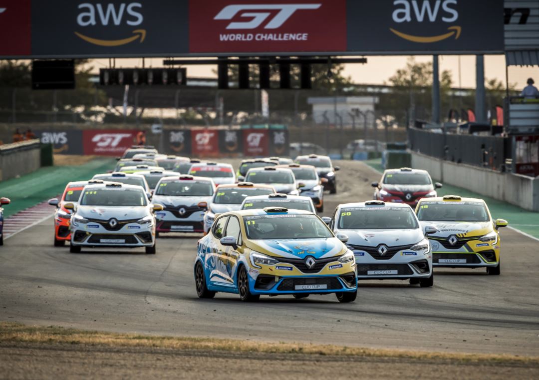 Corentin Tierce domine à Magny-Cours (Photo G.Lenormand-DPPI-Renault Sport)