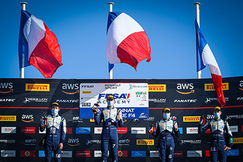 Podium course 2 (Photo KSP) Podium course 2 (Photo KSP)