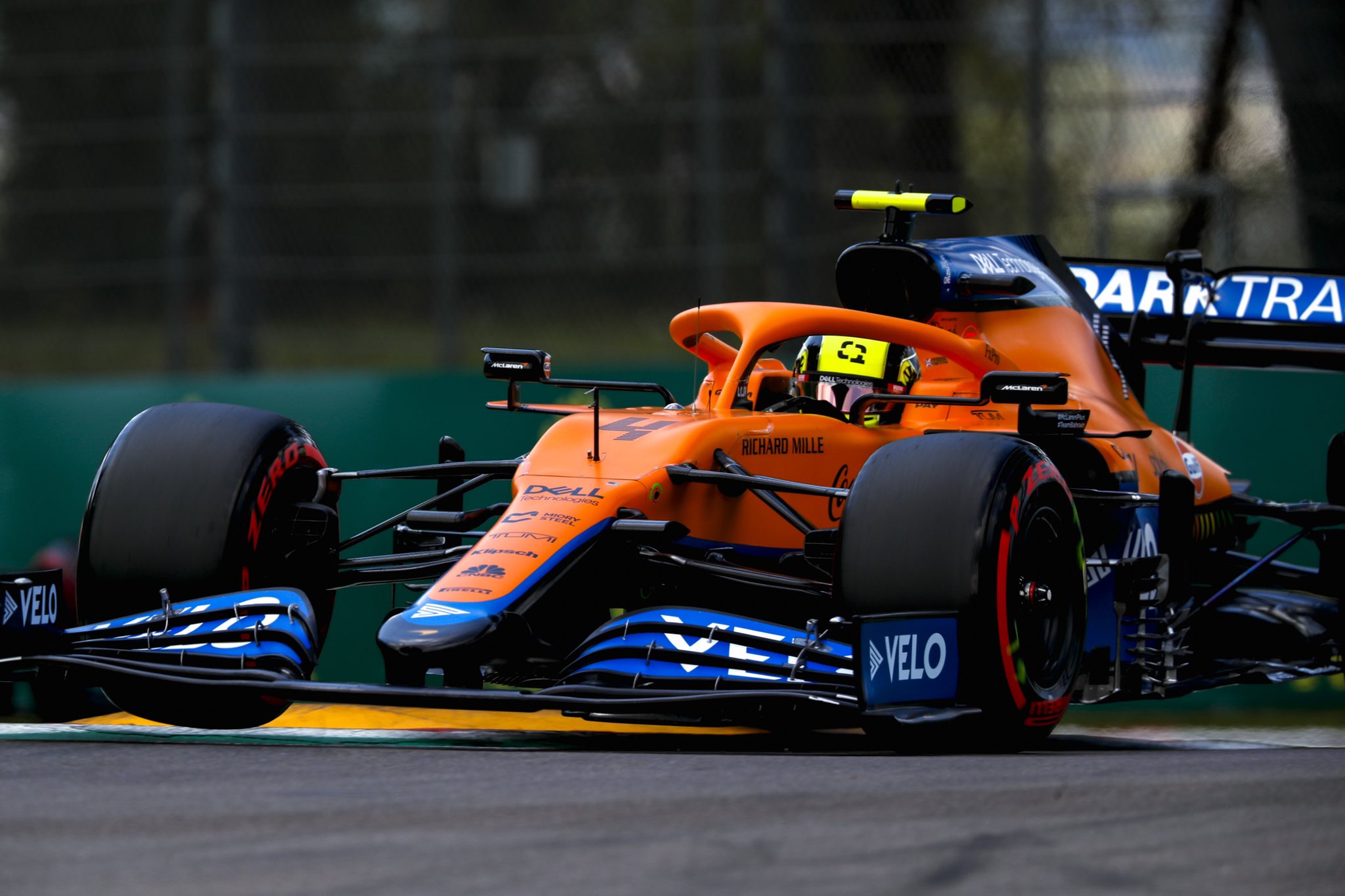 Norris a dominé Ricciardo à Imola © McLaren