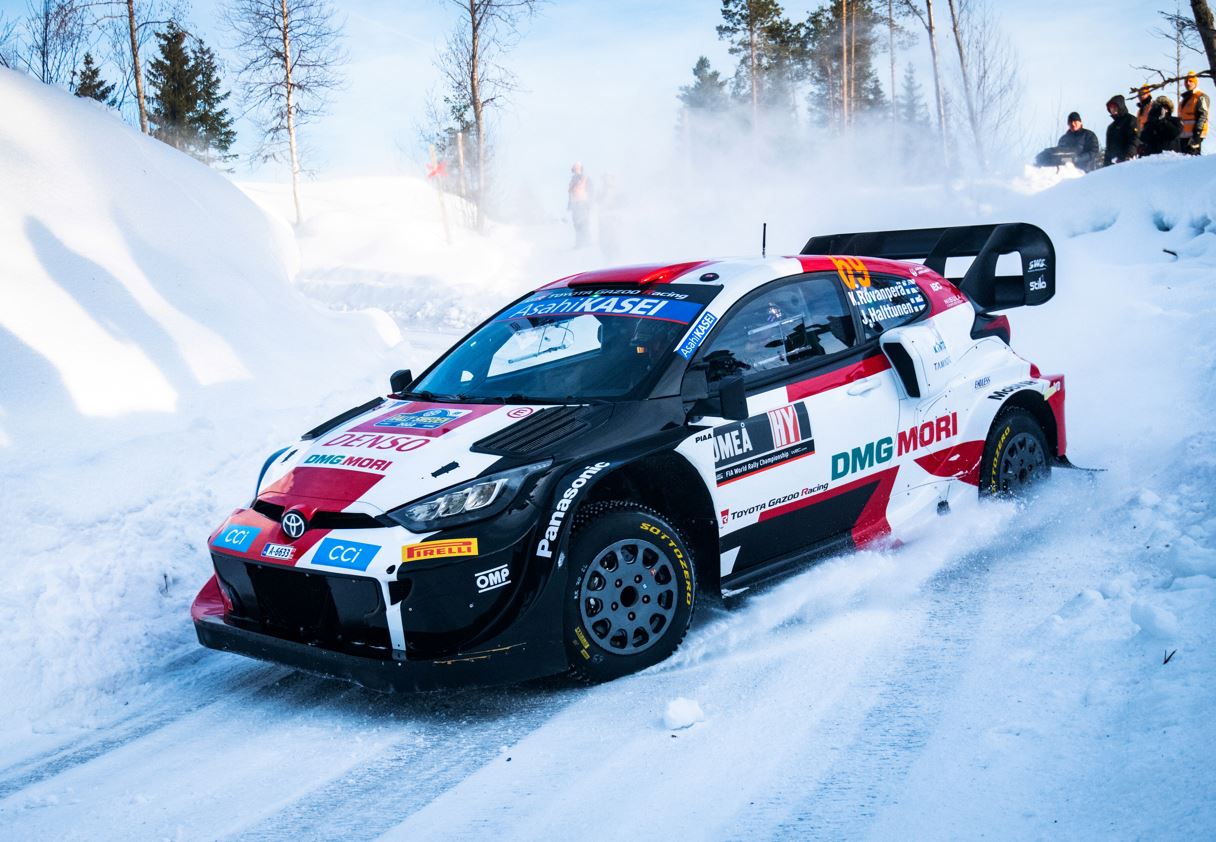 21 ans après son père, Kalle Rovenpera s'impose en Suède (Photo Jaanus Ree / Red Bull Content Pool) 21 ans après son père, Kalle Rovenpera s'impose en Suède (Photo Jaanus Ree / Red Bull Content Pool)