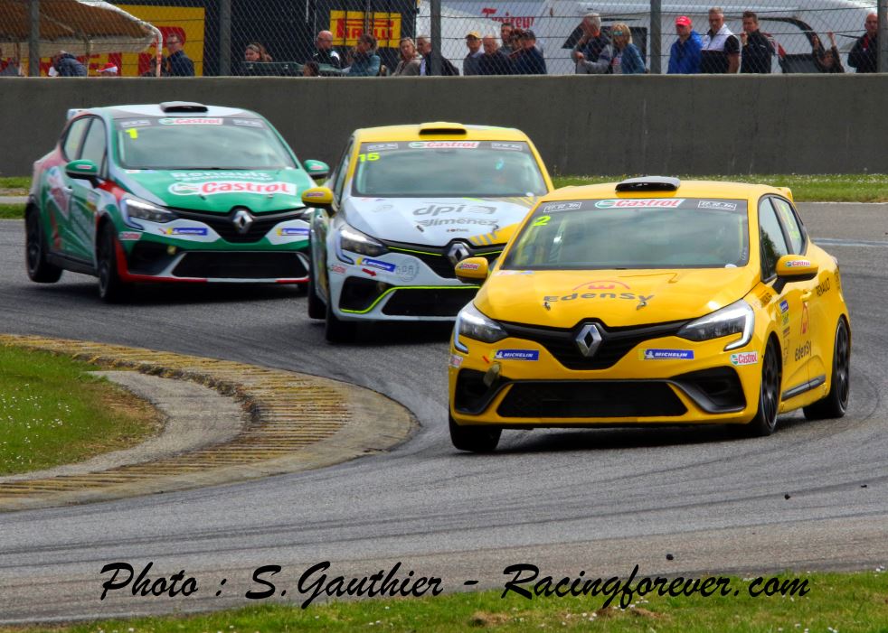 Guillot, Pouget et Milan, un trio de référence en Clio Cup Guillot, Pouget et Milan, un trio de référence en Clio Cup