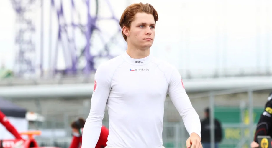 Stanek s’impose à Imola © FIA F3 Stanek s’impose à Imola © FIA F3