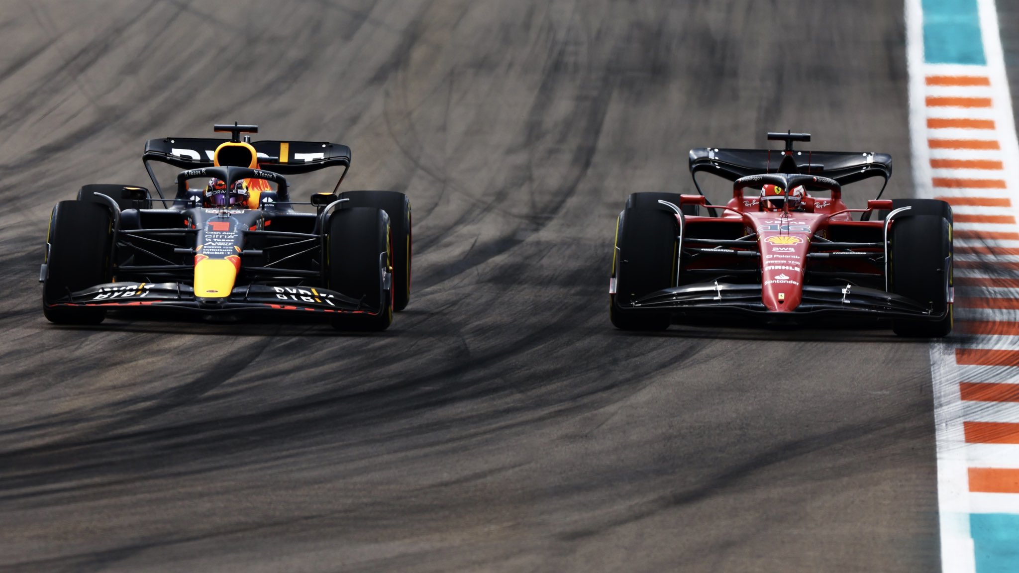 Le duel entre Verstappen et Leclerc a continué à Miami © RedBull