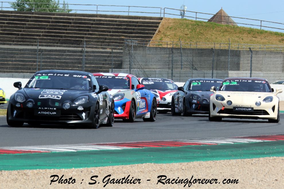 La course 2 à l'avantage de Paul Cauhaupé La course 2 à l'avantage de Paul Cauhaupé