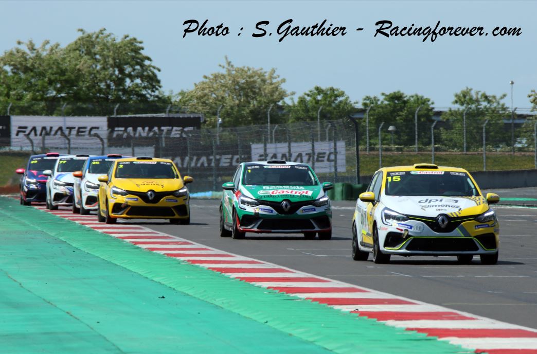 David Pouget devant tout le monde à Magny-Cours