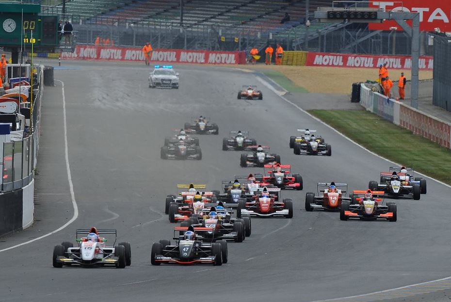 Vdev : Jordan Perroy prend goût au podium et à la victoire au Mans Vdev : Jordan Perroy prend goût au podium et à la victoire au Mans