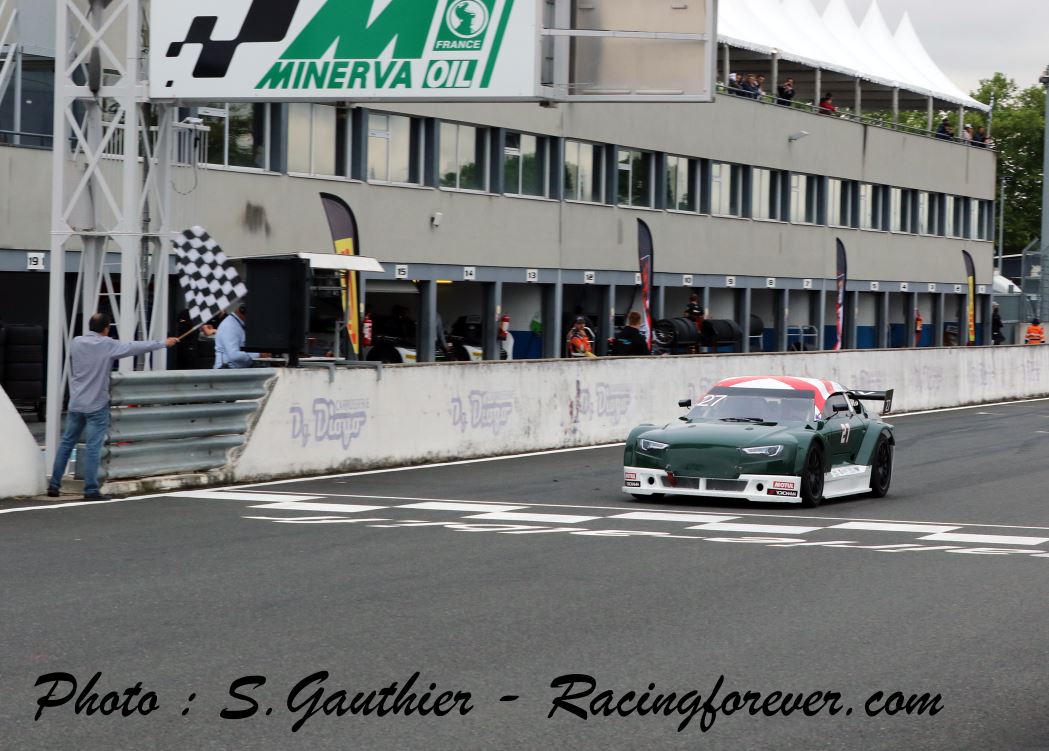Younes Karbid s'est imposé pour la première fois en course 3 Younes Karbid s'est imposé pour la première fois en course 3