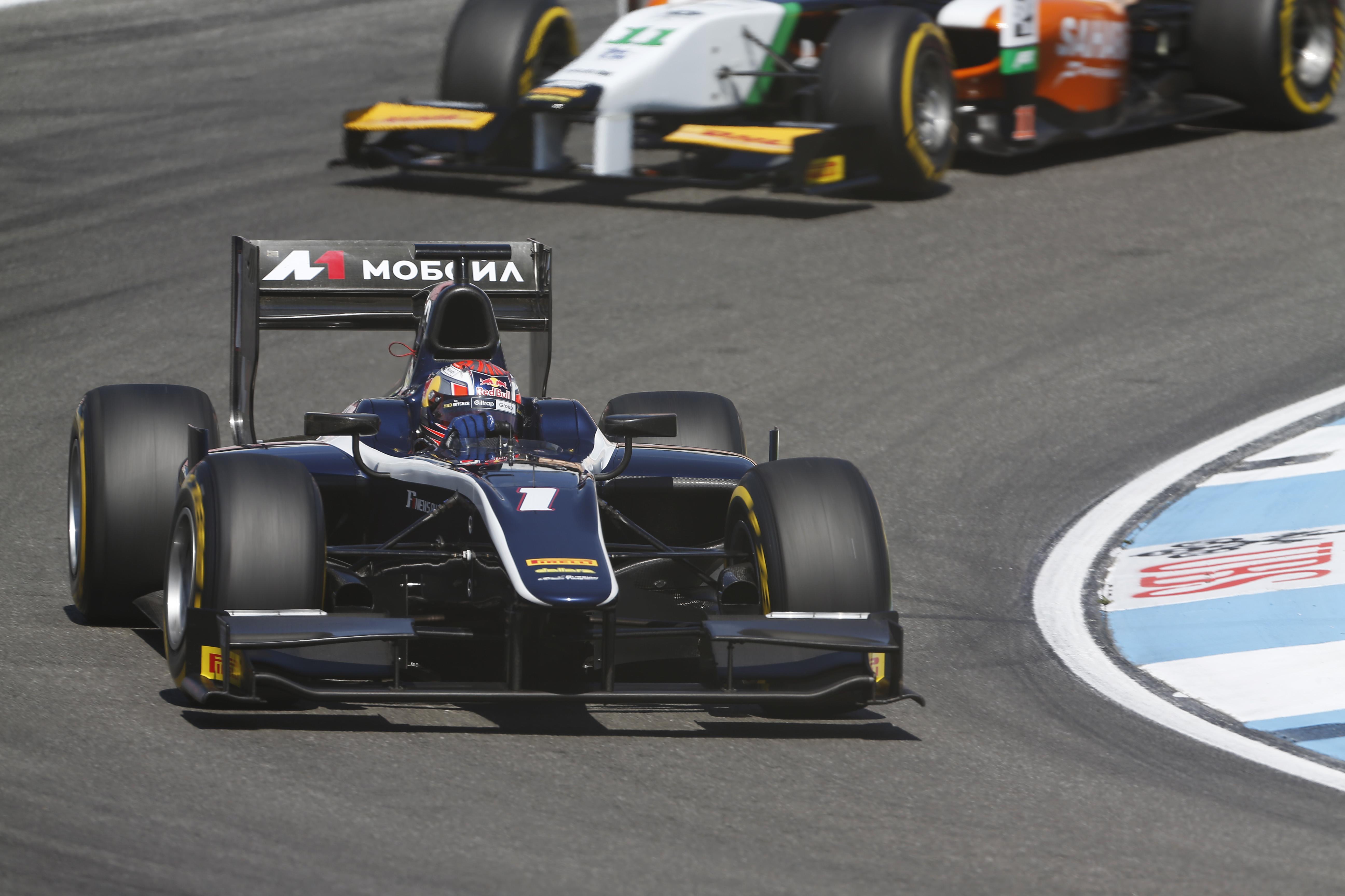 Evans remporte la course 1 en partant 15e ! (Sam Bloxham/GP2 Series Media Service)