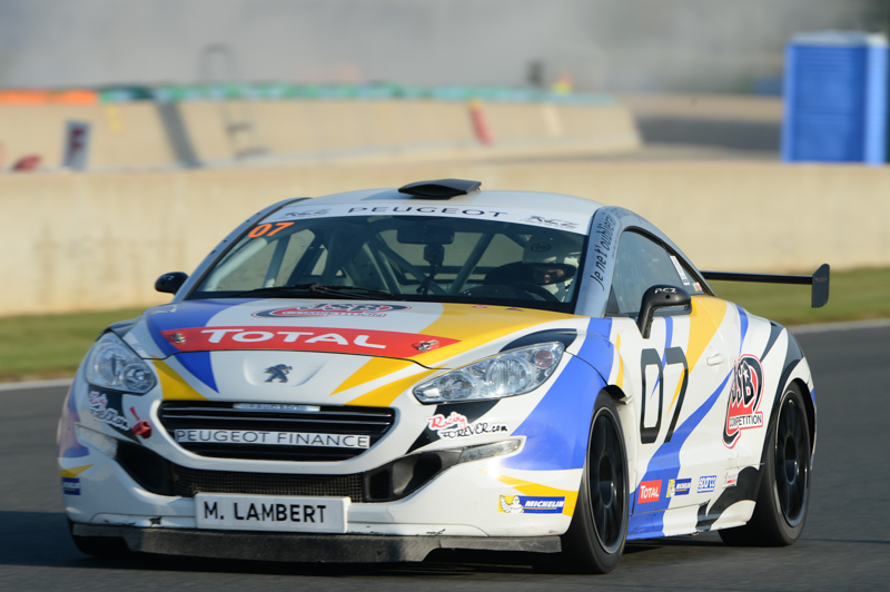 Sur la piste de Magny-cours (Photo Antoine Camblor)