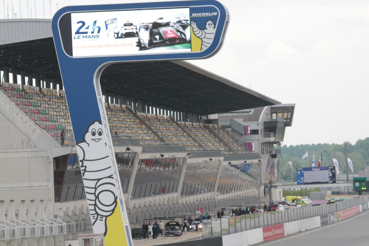 Le circuit des 24h du Mans (Photo S.Gauthier) Le circuit des 24h du Mans (Photo S.Gauthier)