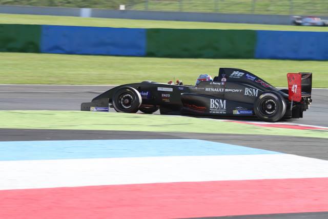 Jordan Perroy termine 2e du challenge monoplace VDeV Jordan Perroy termine 2e du challenge monoplace VDeV