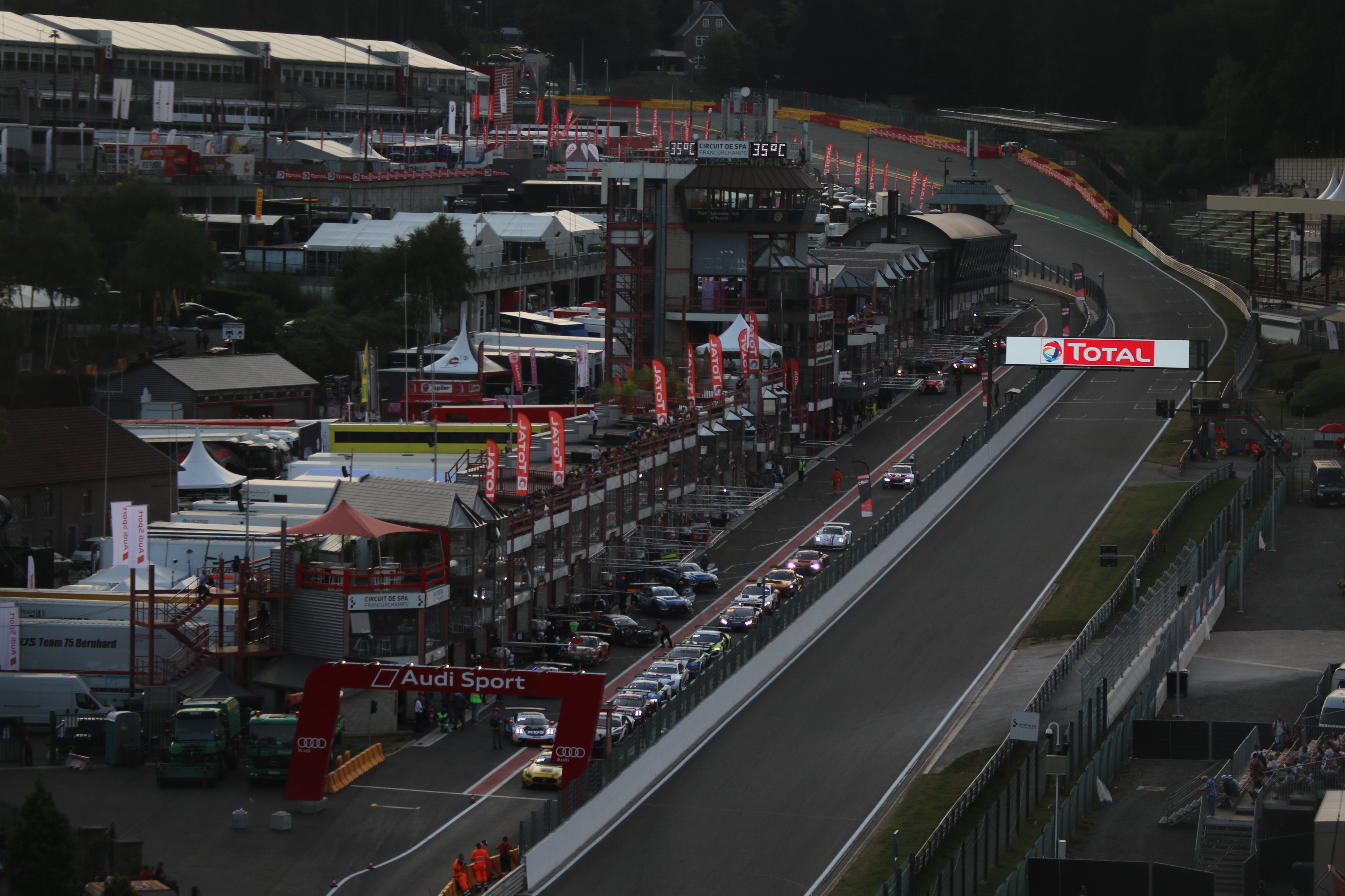 Une épreuve mythique (Photo S.Gauthier - Racingforever.com) Une épreuve mythique (Photo S.Gauthier - Racingforever.com)