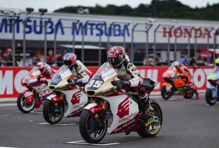 Moto2 : GP du Japon, victoire de Chantra