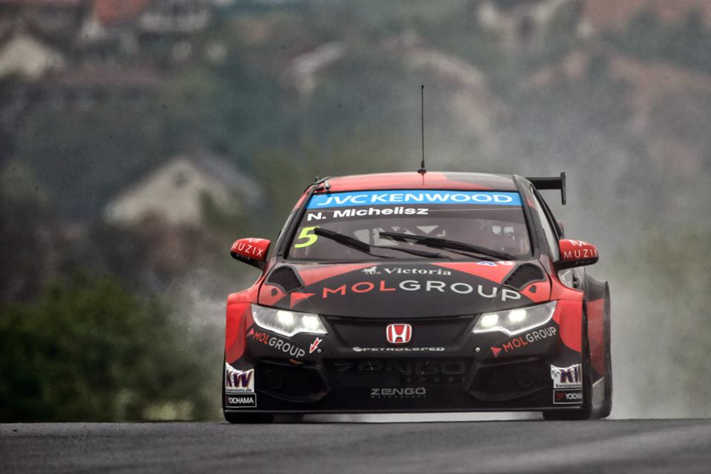 Michelisz, le héro local : © Francois Flamand / DPPI / FIAWTCC