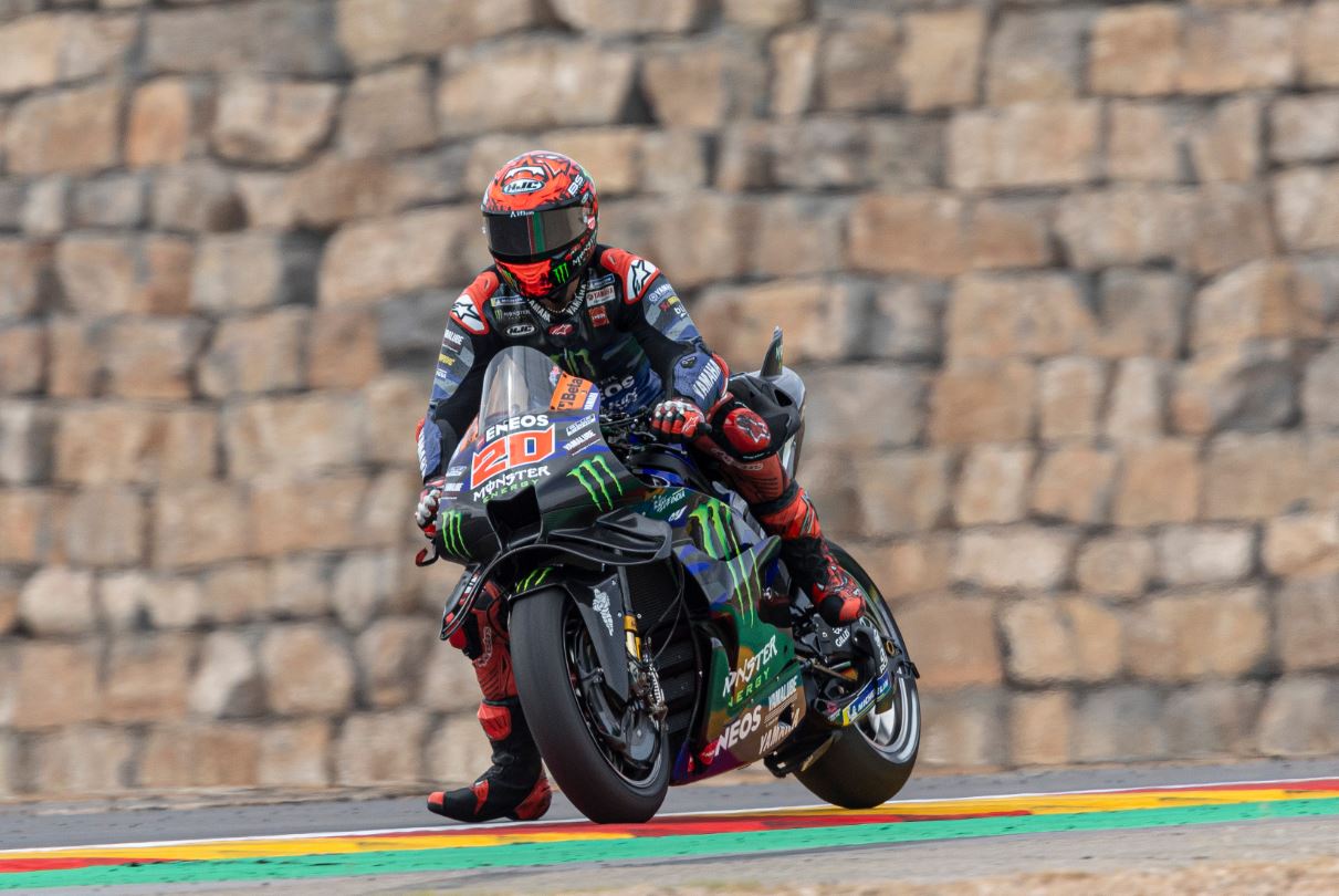 C'est au pied du mur qu'on voit les grands champions ? C'est au pied du mur qu'on voit les grands champions ?