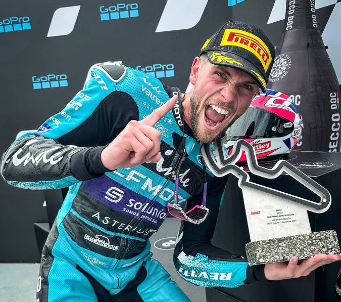 Dixon est en grande forme en ce moment Dixon est en grande forme en ce moment