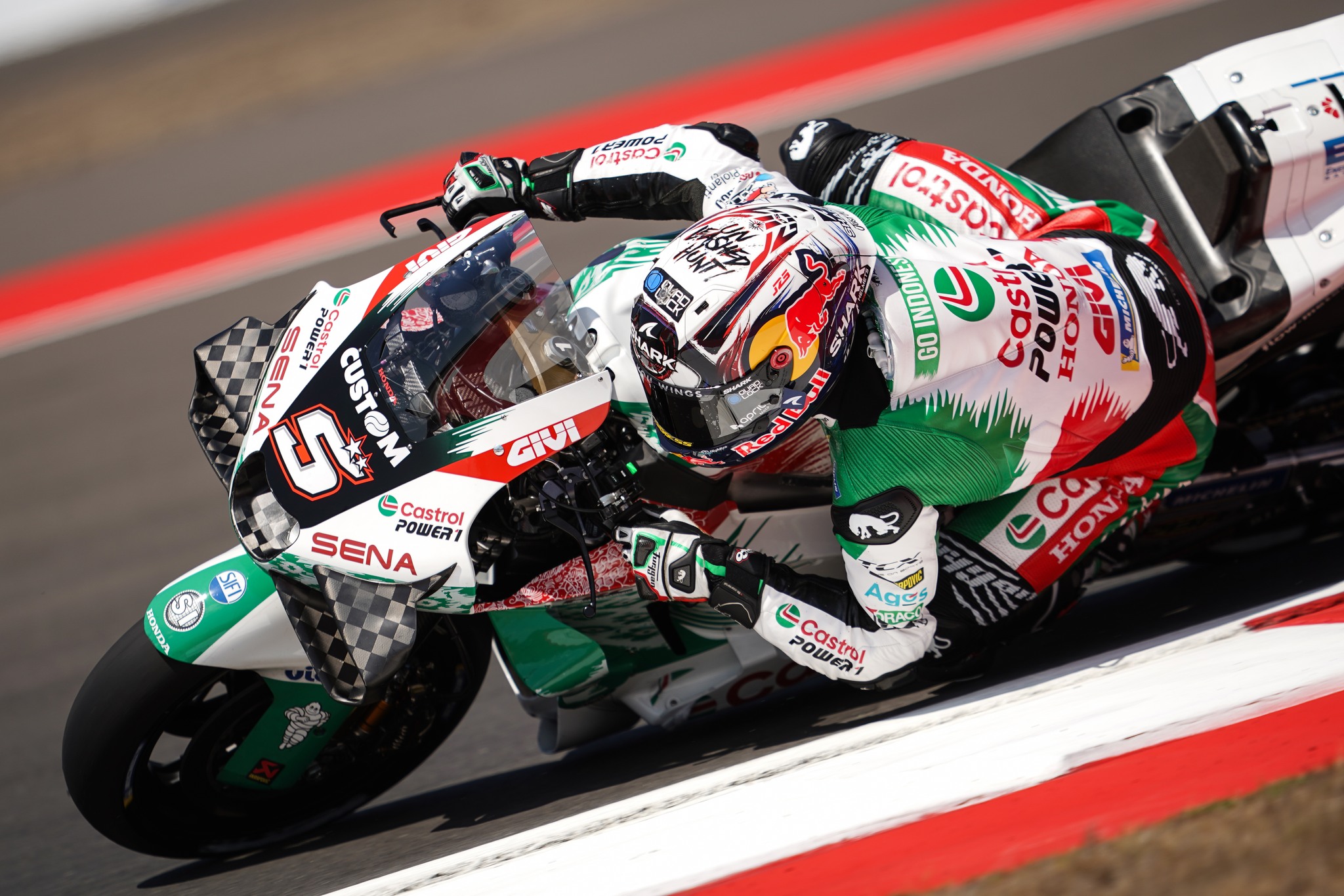 Johann Zarco performant sur sa Honda Johann Zarco performant sur sa Honda