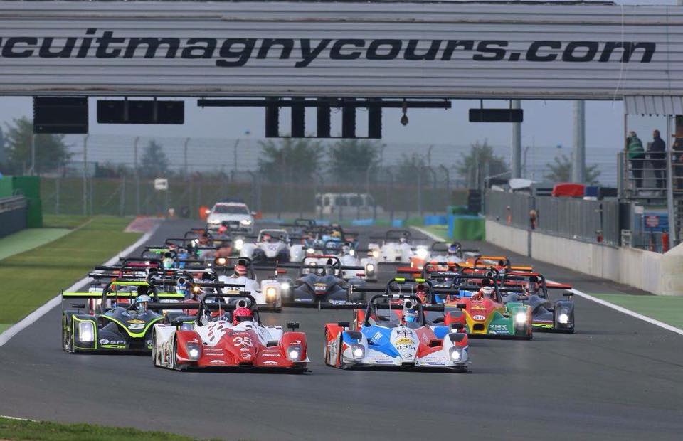 Le départ de la course Le départ de la course