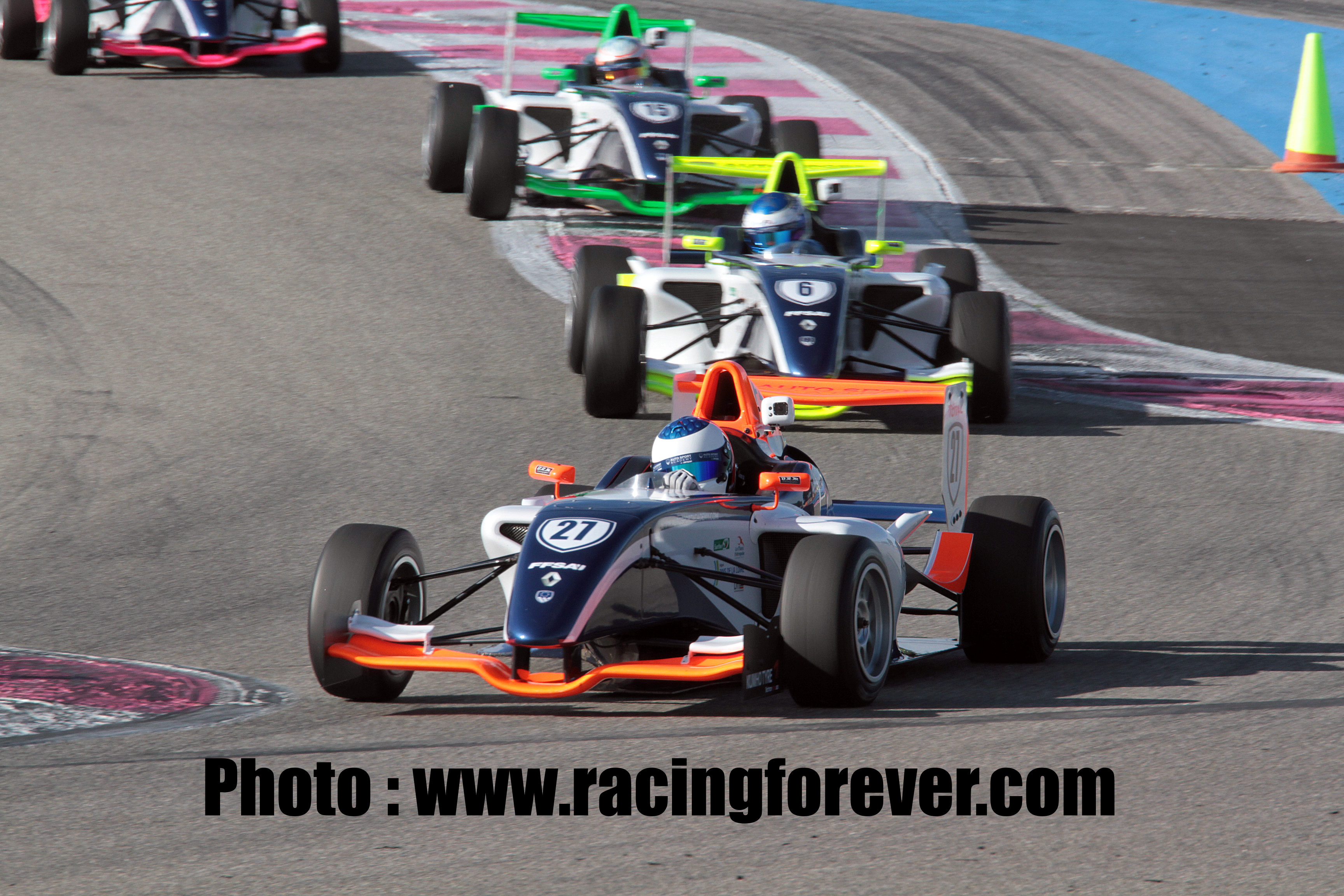 Guliano Alesi au volant de sa F4 Guliano Alesi au volant de sa F4