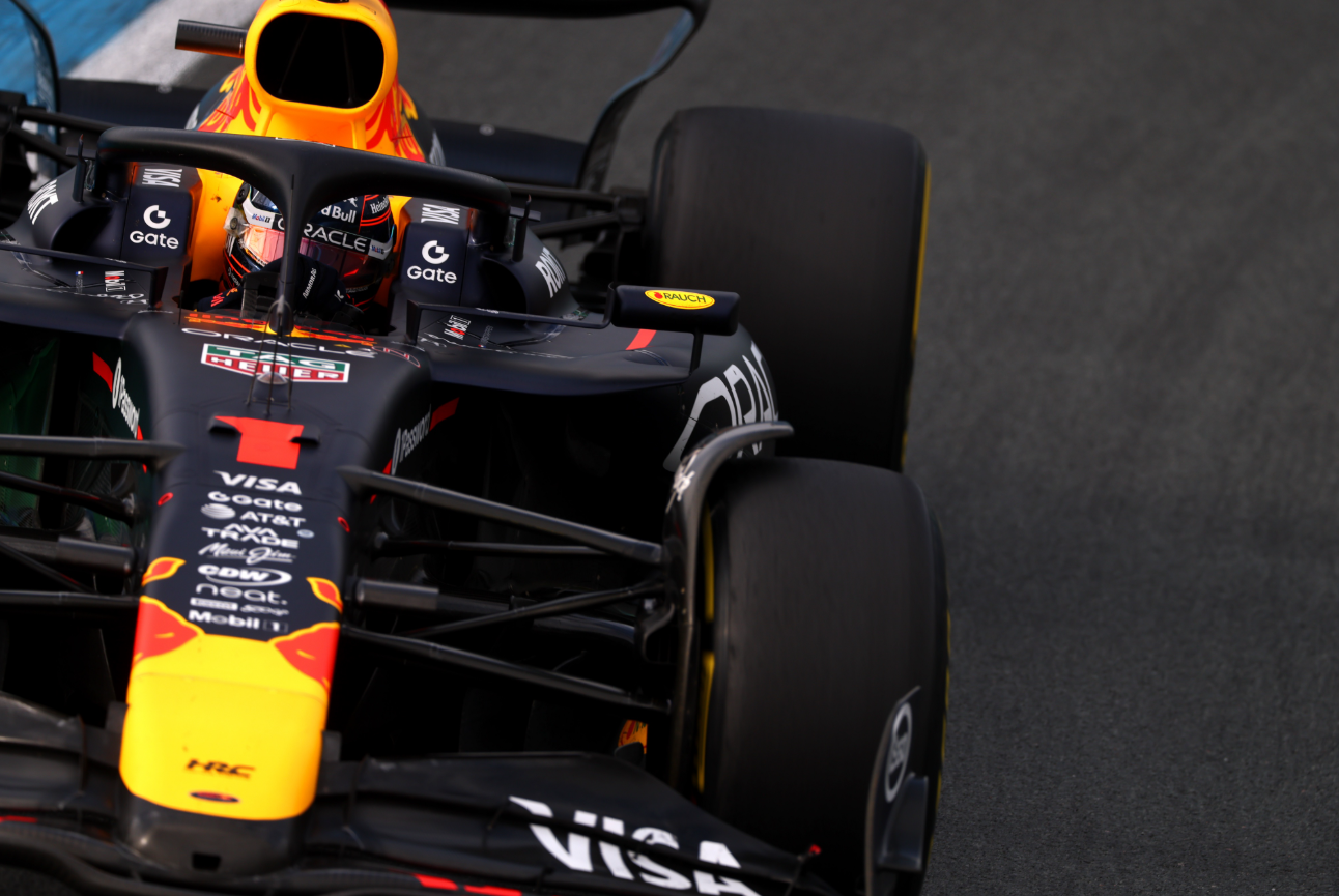 Verstappen sur le podium devant son public © RedBull F1