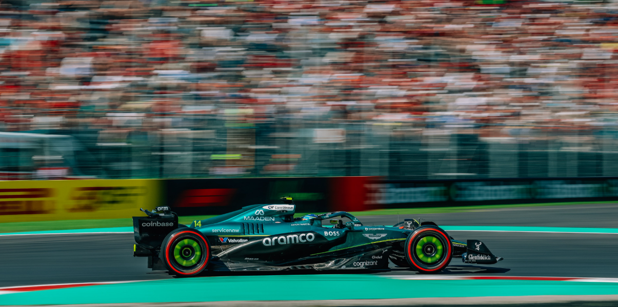 Abandon pour Alonso © Aston Martin F1