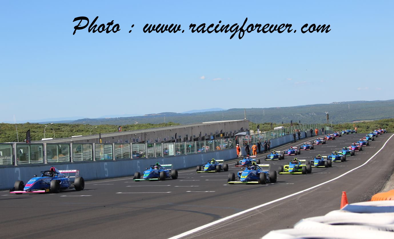 Le toboggan du Gard prêt à accueillir les pilotes F4