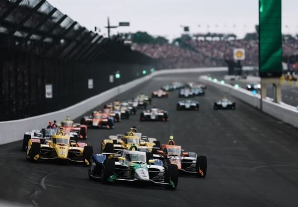 Le rookie Caio Collet a réussi à mener la course