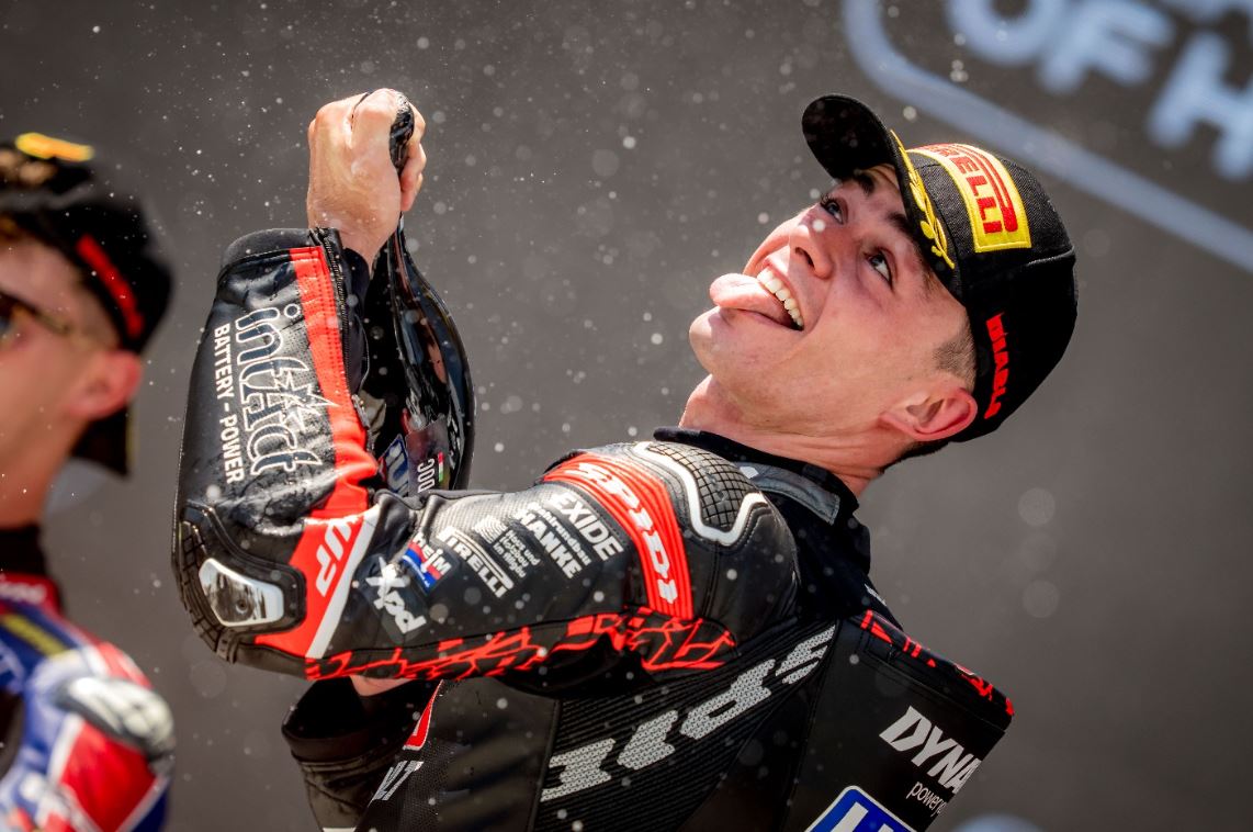 Gonzalez prend goût au Champagne !