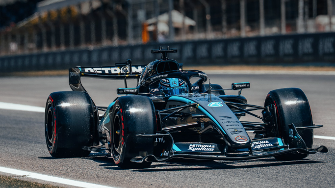 Russell a dominé le début de course © AMG Mercedes F1