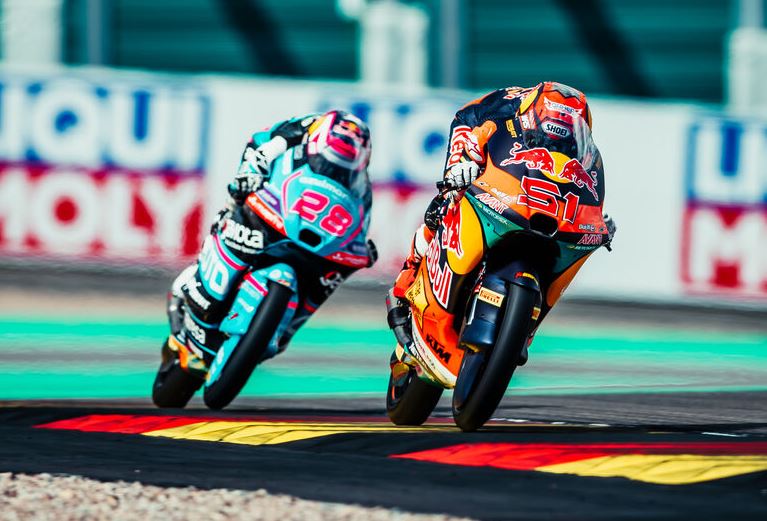 Duel pour la victoire (Rob Gray Polarity photo)