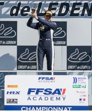 Une femme en haut du classement !